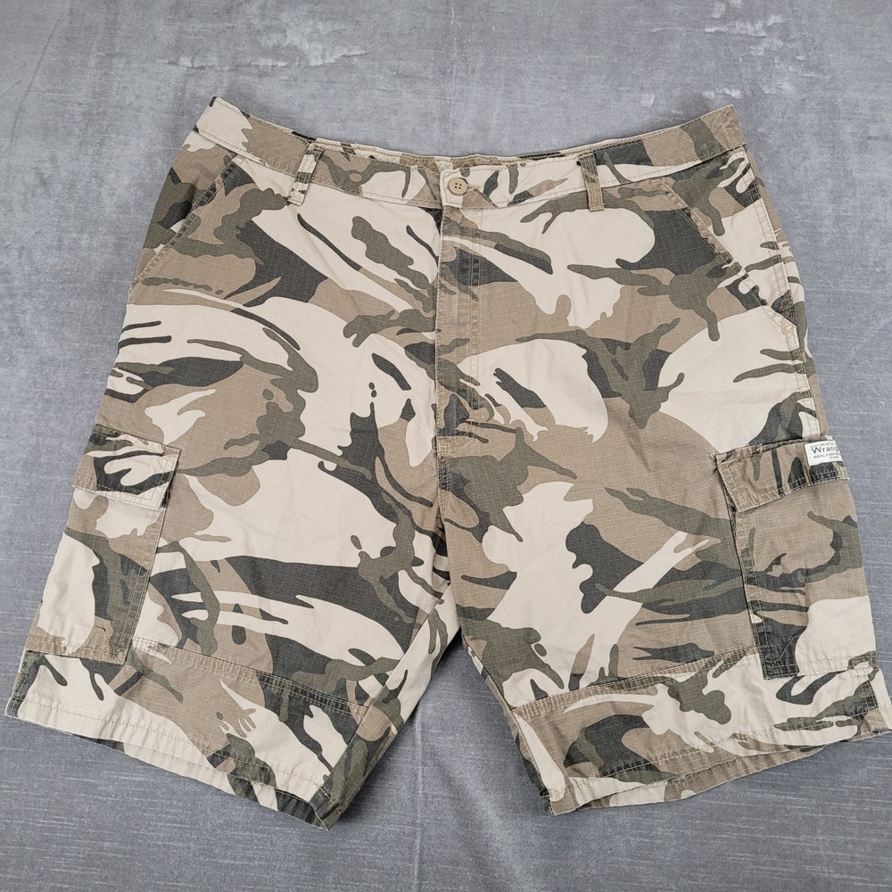 Wrangler Y2K Mens Cargo Shorts Camouflage Print Rip Stop Size 40